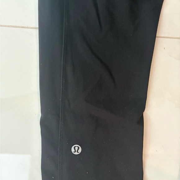 Lululemon black crop leggings - Picture 3 of 5